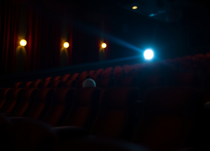 Detecting Hidden Lenses via Light Reflection